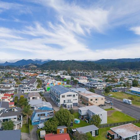 Coast Awhile - Whangamata Holiday Home 외부 사진